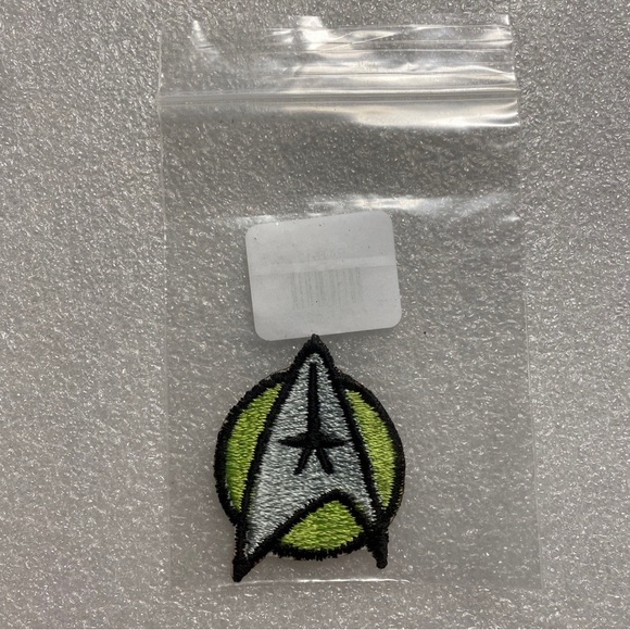 Lot of 8 Star Trek Sew On Patches. Brand New!! - Picture 7 of 9